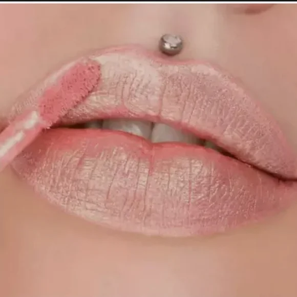 Ryland- velour liquid lipstick - Jeffree Star - Picture 1 of 3